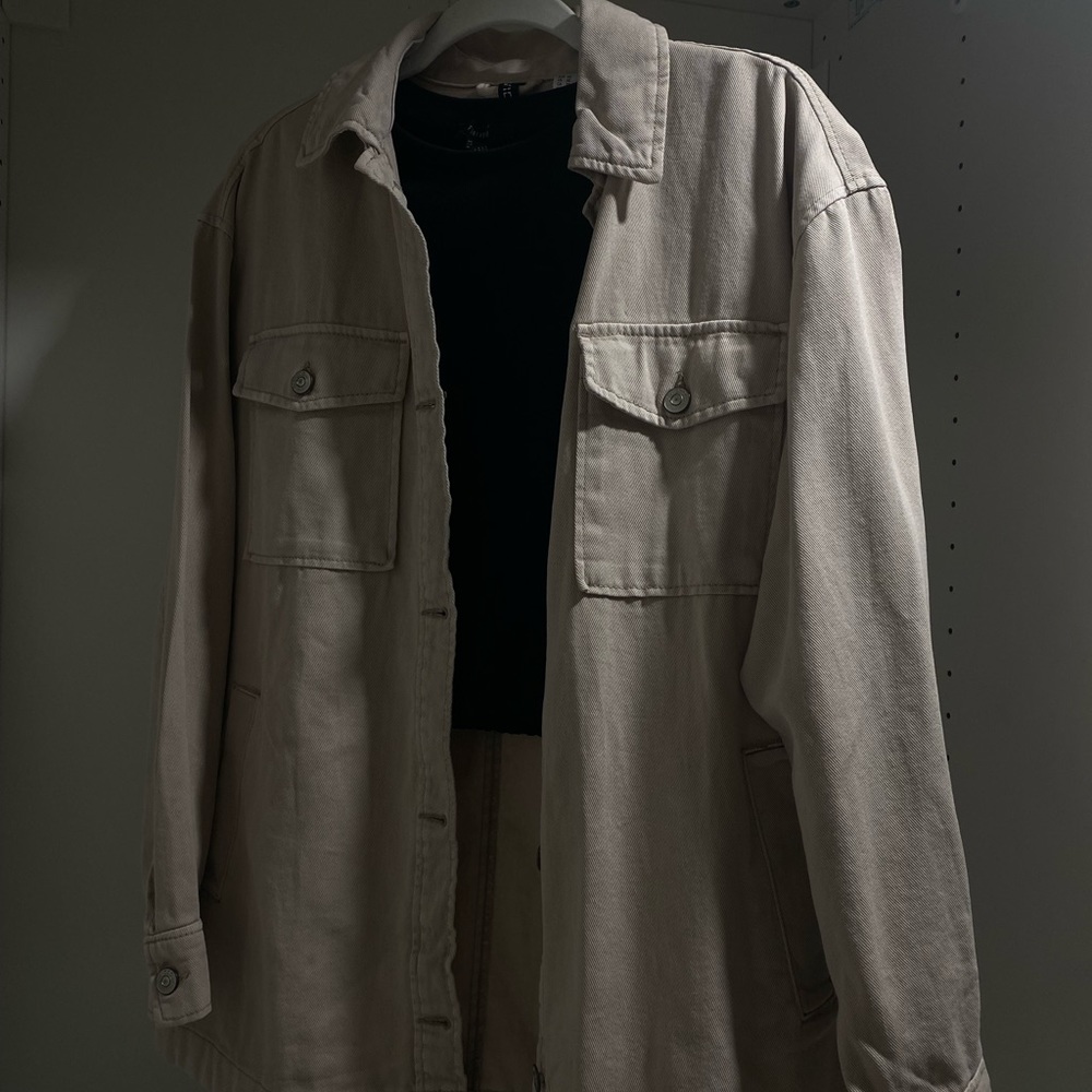 Forever 21 Cropped Black Fitted Mini Tee